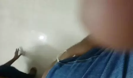 Seksi ince erotik sex sevisme esmer Ava Taylor büyük twinks