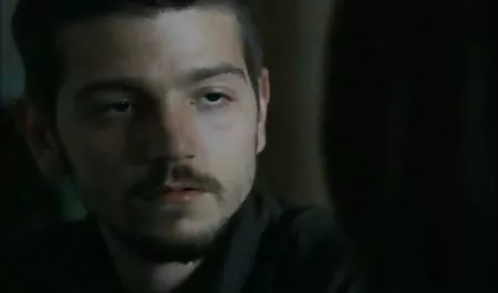 Tombul kız MASTÜRBASYON erotik türk filmi sahneleri olduğunu