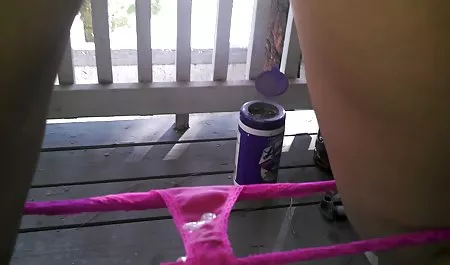 Webcam tease sevisme sahnesi erotik sarışın