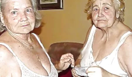 Fahişeler seksi erotik sevişme
