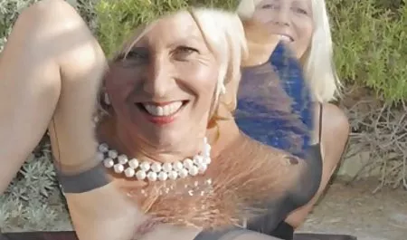 Bella ve Yasemin tüm ayak yeni erotik sahneler freaks
