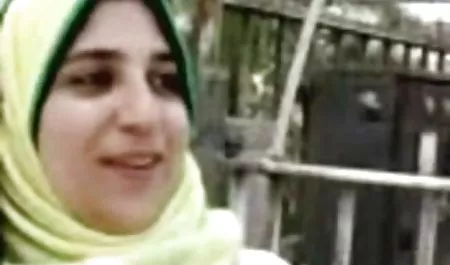 Karısı jimnastikçi alır kanepede erotik sevisme sahneler becerdin